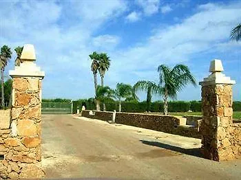Masseria Sant' Elia Vakantieboerderij *